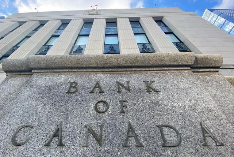 Canadian dollar turns to Bank of Canada
